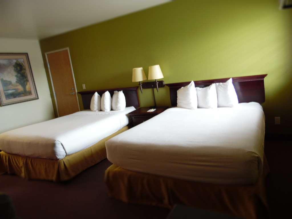 Third Street Inn McCall Room photo